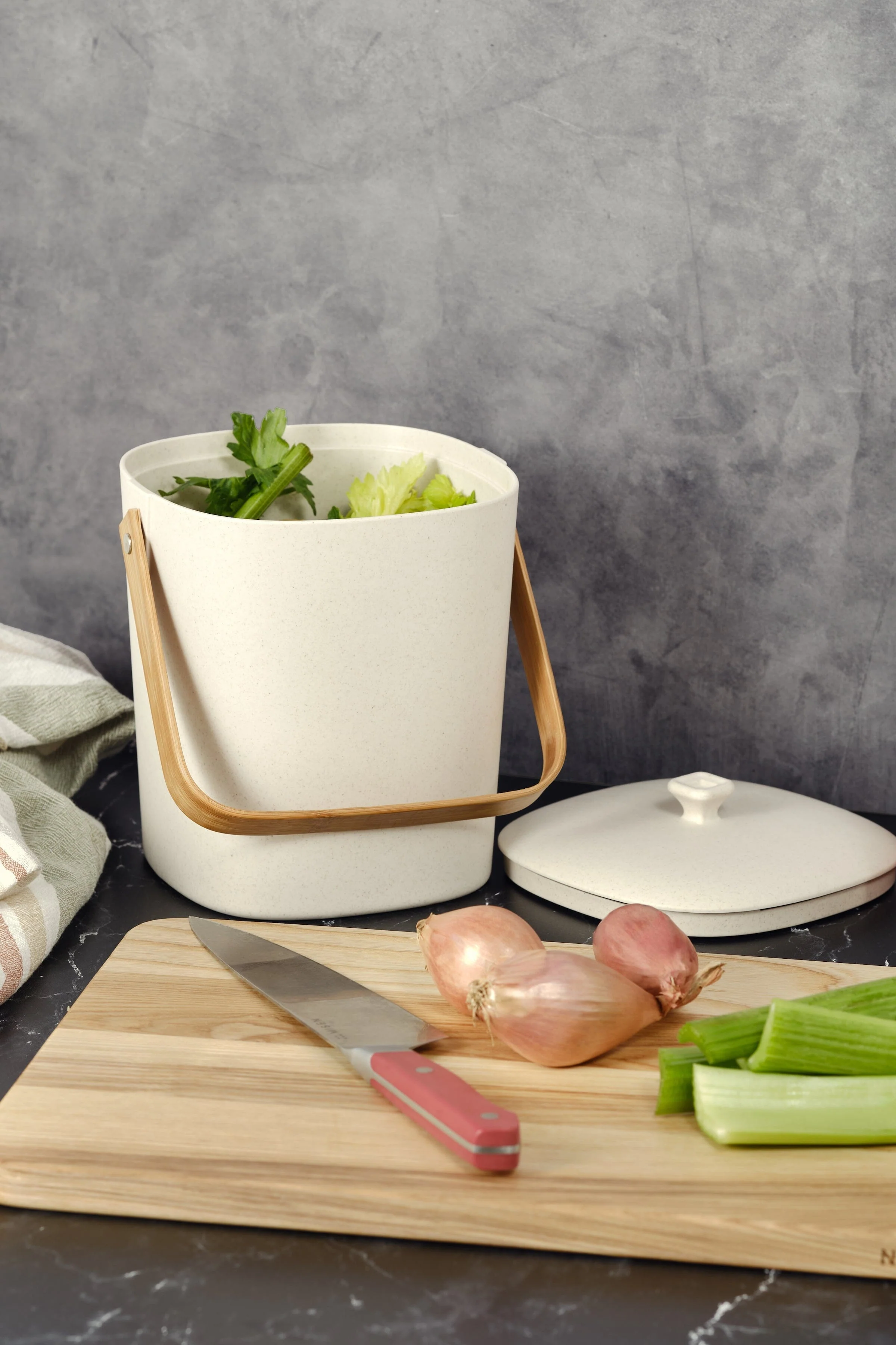 Astrik Plant-Based Compost Bin - Image 9