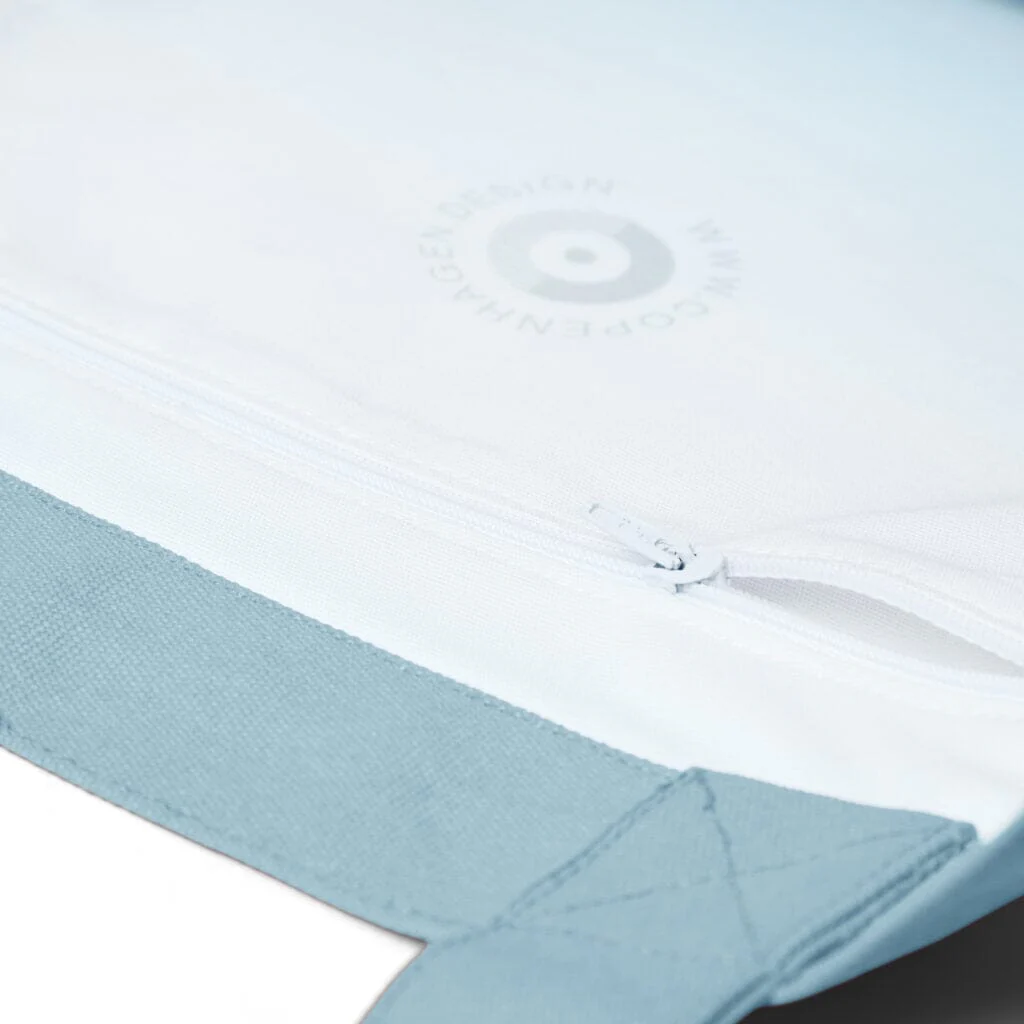 Pantone Tote Bag in Light Blue 550 - Image 4