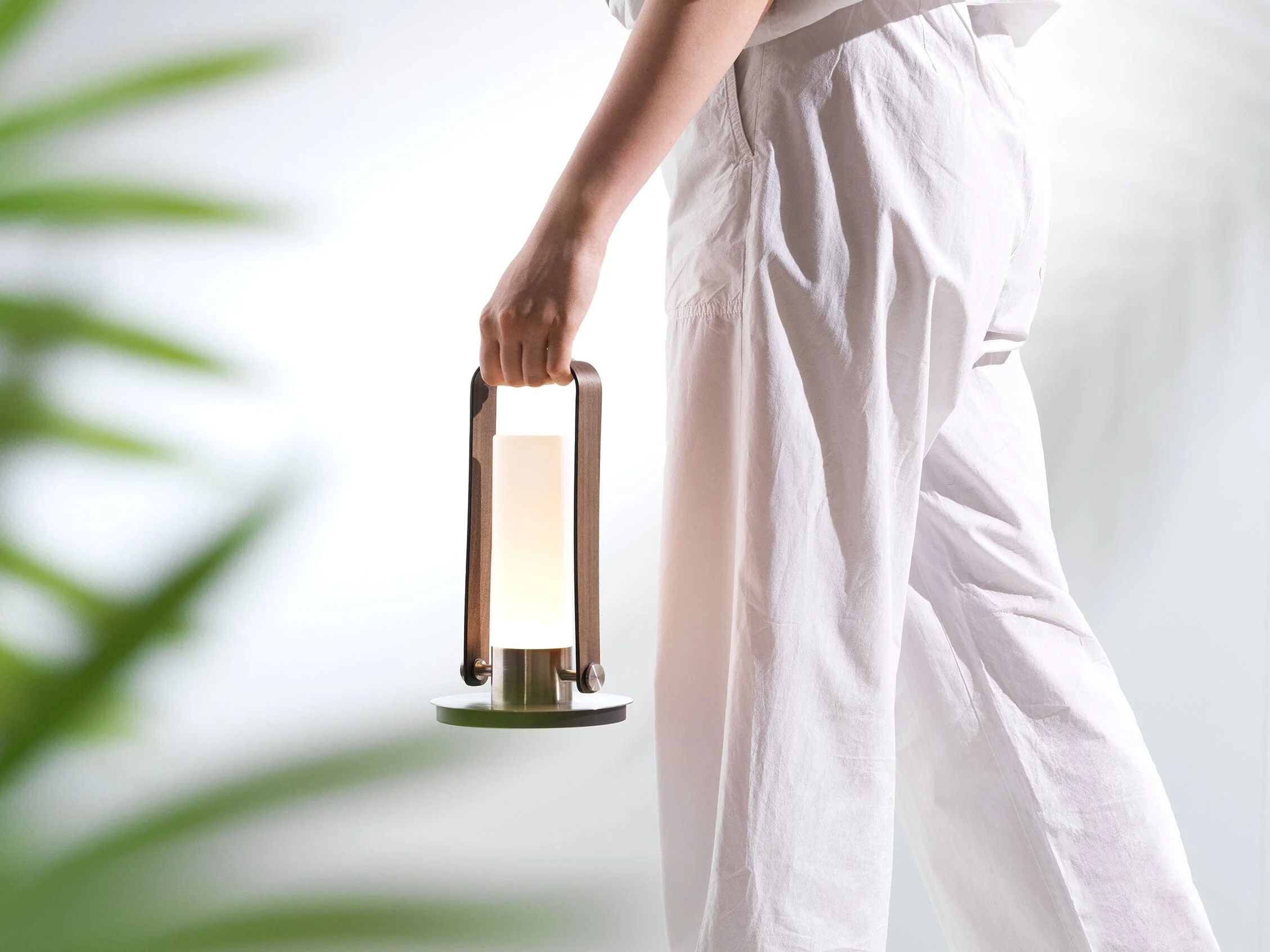 Luna Lantern Portable Lights - Image 5