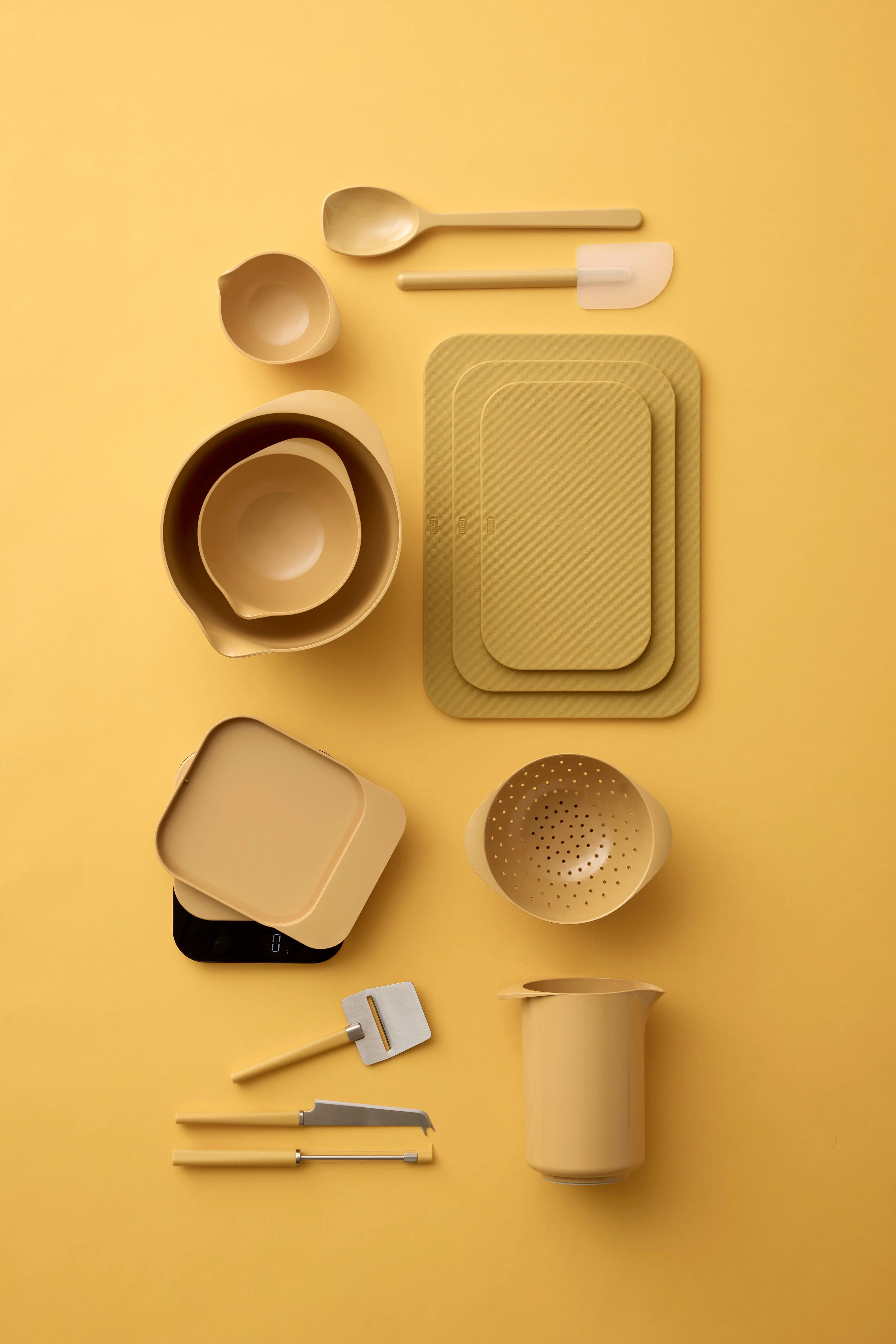 Rosti Choptima Chopping Board Set in a Single Color - Image 4
